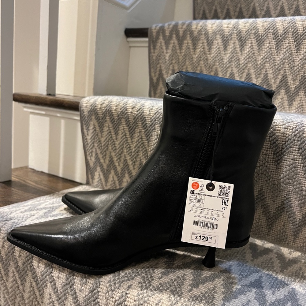 BRAND NEW ZARA BOOTS